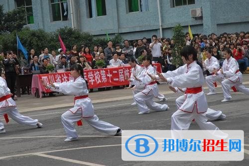 達(dá)州讀中專學(xué)校能考大學(xué)嗎