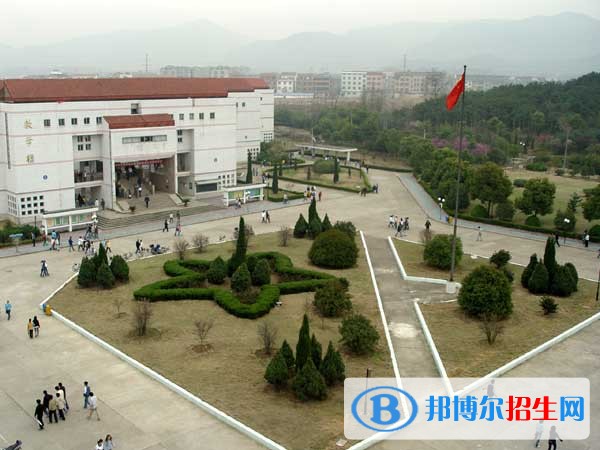 義烏工商職業(yè)技術(shù)學(xué)院?jiǎn)握袌?bào)名時(shí)間