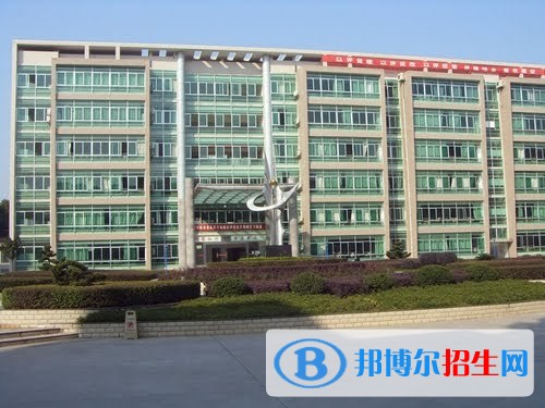 湖南理工職業(yè)技術(shù)學(xué)院?jiǎn)握谐煽?jī)查詢(xún)時(shí)間