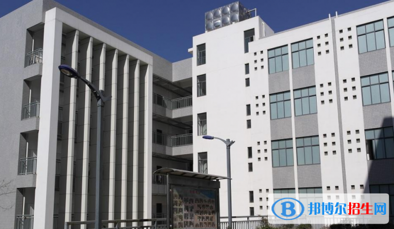東城職業(yè)高級中學2019年報名條件、招生對象