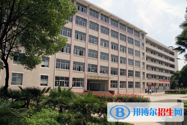 江西農(nóng)業(yè)工程職業(yè)學院單招報名條件