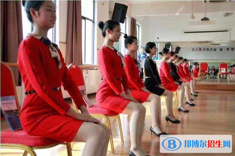 內(nèi)江現(xiàn)在讀中專學校什么專業(yè)好