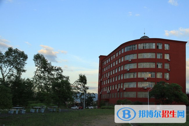 江西應(yīng)用工程職業(yè)學(xué)院?jiǎn)握谐煽?jī)查詢(xún)時(shí)間
