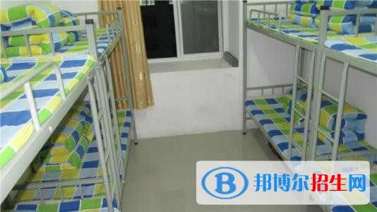 靈石縣第一職業(yè)高級中學(xué)宿舍條件