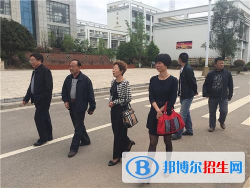 晉中財(cái)貿(mào)學(xué)校2019年報(bào)名條件、招生對象