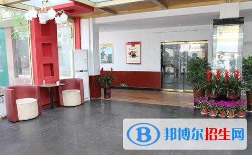 原平星海藝術(shù)學(xué)校2019年報(bào)名條件、招生對(duì)象