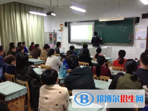 資陽讀中專學(xué)校哪個專業(yè)好
