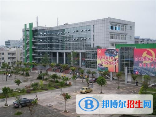 資陽初中沒讀完可以讀中專學校嗎