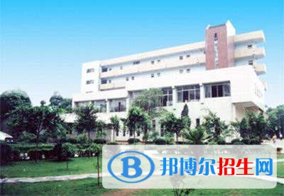 樂山初中畢業(yè)上什么中專學校好