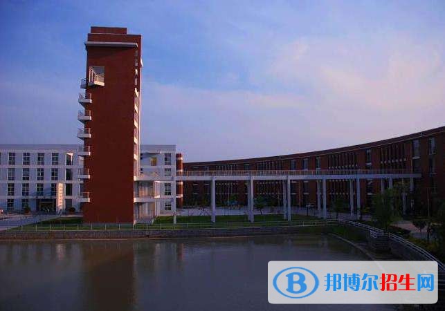 周口職業(yè)技術(shù)學(xué)院?jiǎn)握袌?bào)名條件