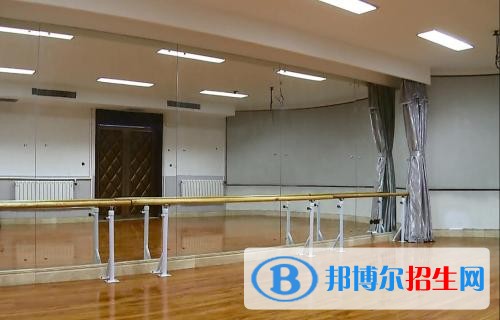 眉山適合高中畢業(yè)的中專(zhuān)學(xué)校