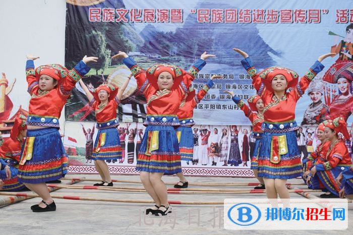 樂(lè)山讀什么中專學(xué)校