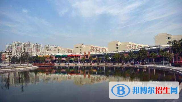 河南經(jīng)貿(mào)職業(yè)學(xué)院?jiǎn)握袌?bào)名時(shí)間