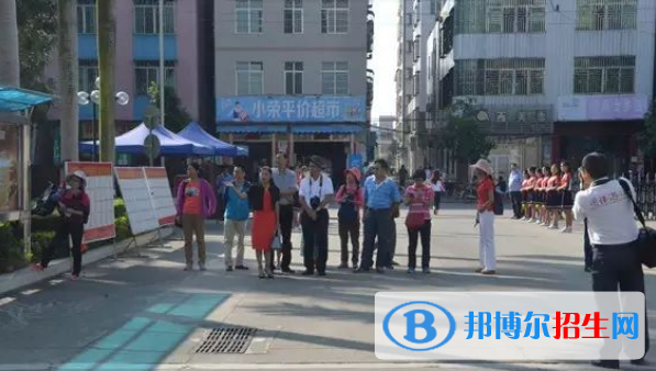 湛江中醫(yī)學校招生辦聯(lián)系電話