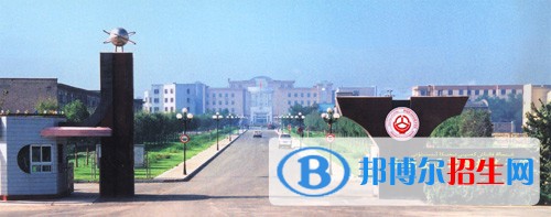 新疆交通職業(yè)技術(shù)學(xué)院?jiǎn)握袌?bào)名時(shí)間