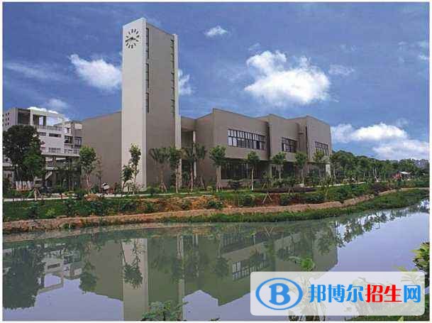 銅仁職高和中專學校哪個好