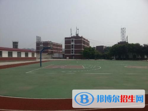 成都天府職業(yè)學(xué)校怎么樣，成都天府職業(yè)學(xué)校是民辦嗎