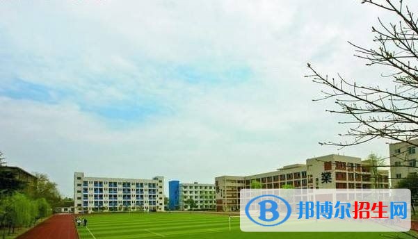 自貢中專學校學什么比較好