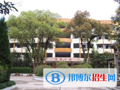 達州科技職業(yè)技術學校2019年報名條件、招生對象