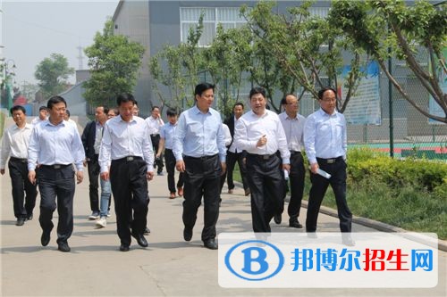 渭南中專學(xué)校好還是高中好