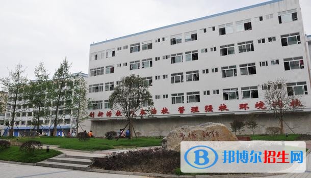 石家莊去讀中專學(xué)校學(xué)什么對以后好一點