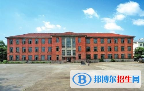 柳州鐵道職業(yè)技術(shù)學(xué)院?jiǎn)握?019年單獨(dú)招生報(bào)名時(shí)間、網(wǎng)址入口