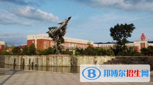 成都航空職業(yè)技術(shù)學院五年制大專網(wǎng)站網(wǎng)址