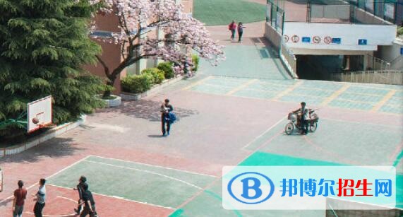 安順第三高級中學(xué)地址在哪里