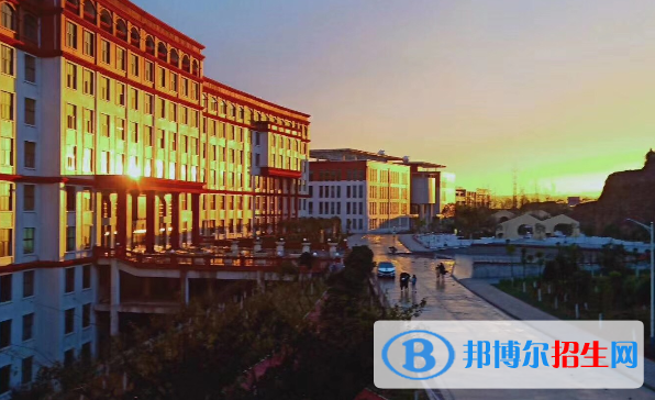 四川汽車職業(yè)技術學院1