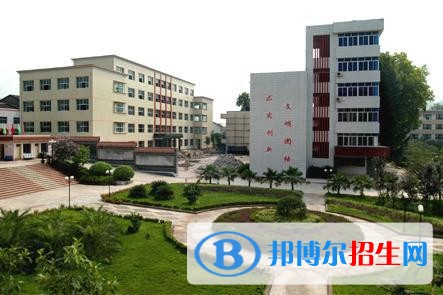 重慶開縣巨龍中等職業(yè)技術(shù)學(xué)校專業(yè)設(shè)置，就業(yè)方向