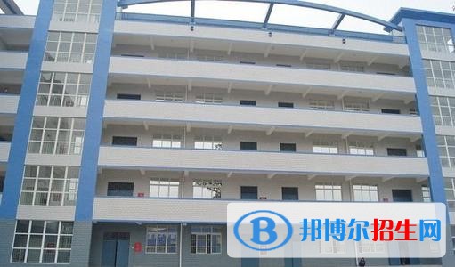 重慶市萬(wàn)州第一職業(yè)高級(jí)中學(xué)專業(yè)設(shè)置，辦學(xué)優(yōu)勢(shì)