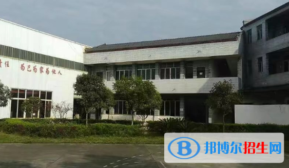成都莊園機電職業(yè)技術(shù)學校5