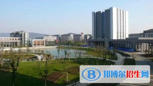 無(wú)錫城市職業(yè)技術(shù)學(xué)院五年制大專2019年招生辦聯(lián)系電話