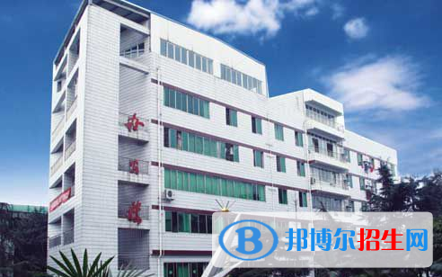 成都實驗商貿管理學校1