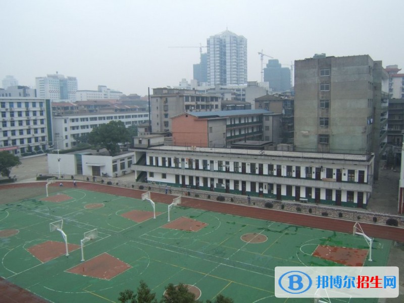 長沙中專學(xué)費(fèi)多少