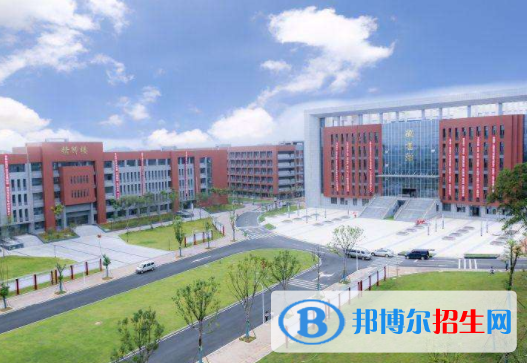 長沙中專學?？梢钥即髮W嗎