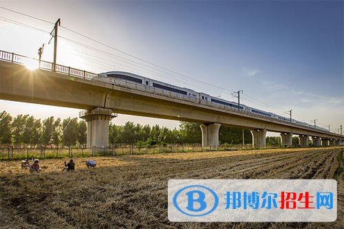 四川哪個(gè)大專學(xué)校鐵路學(xué)校好