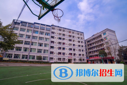 重慶初中學歷可以上衛(wèi)校嗎
