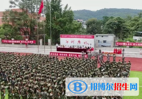 重慶的衛(wèi)校讀護理好嗎