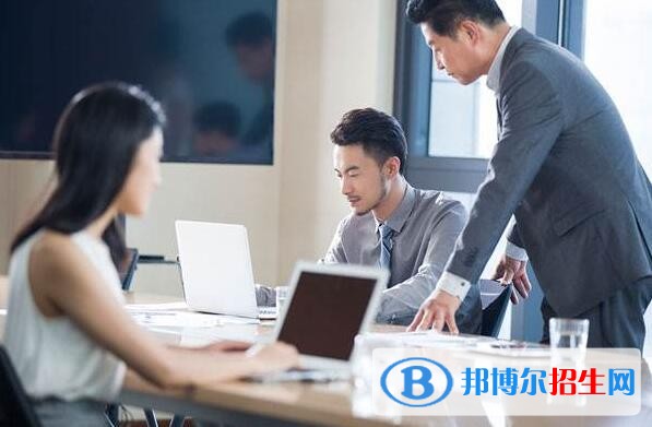 長(zhǎng)沙高中畢業(yè)讀中專(zhuān)學(xué)校好嗎