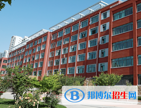 天水市衛(wèi)生學(xué)校五年制大專2020年學(xué)費、收費多少