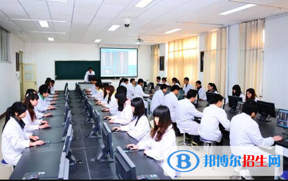 云南的男孩讀衛(wèi)校學(xué)什么專(zhuān)業(yè)好