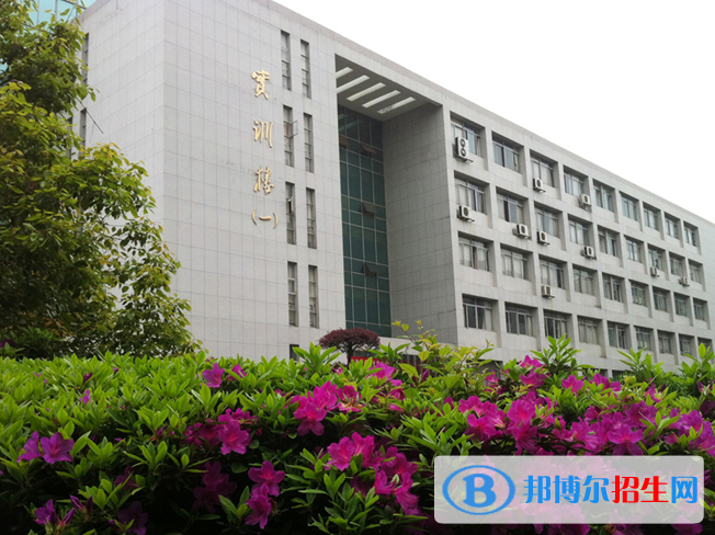 湖南好一點(diǎn)的鐵路學(xué)校大專學(xué)校