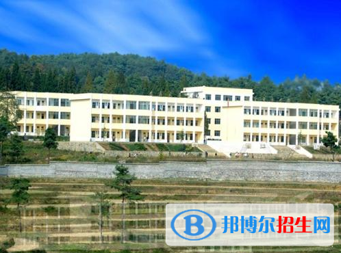 赫章平山農(nóng)業(yè)技術(shù)高級中學1