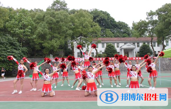 黃石藝術(shù)學(xué)校2020年報名條件、招生要求、招生對象
