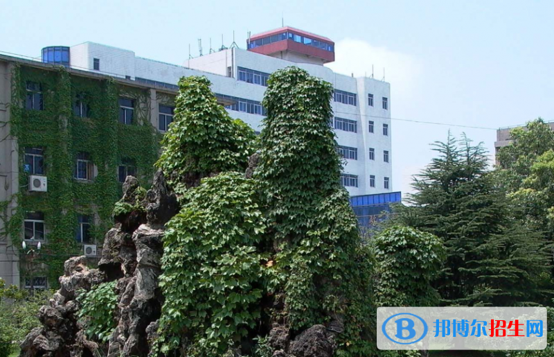 湖北郵電學(xué)校7