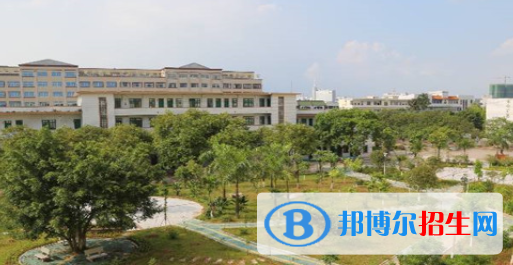 廣西玉林農(nóng)業(yè)學(xué)校2020年報(bào)名條件、招生要求、招生對象
