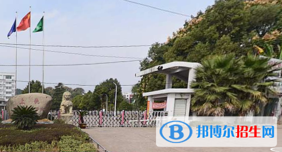 上饒中等專業(yè)學(xué)校2020年報(bào)名條件、招生要求、招生對(duì)象