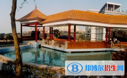 重慶五一技師學(xué)院2020年學(xué)費(fèi)、收費(fèi)多少