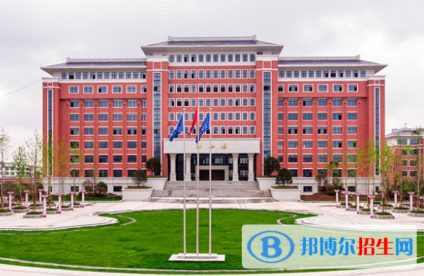 上饒衛(wèi)生學(xué)校2020年報(bào)名條件、招生要求、招生對(duì)象